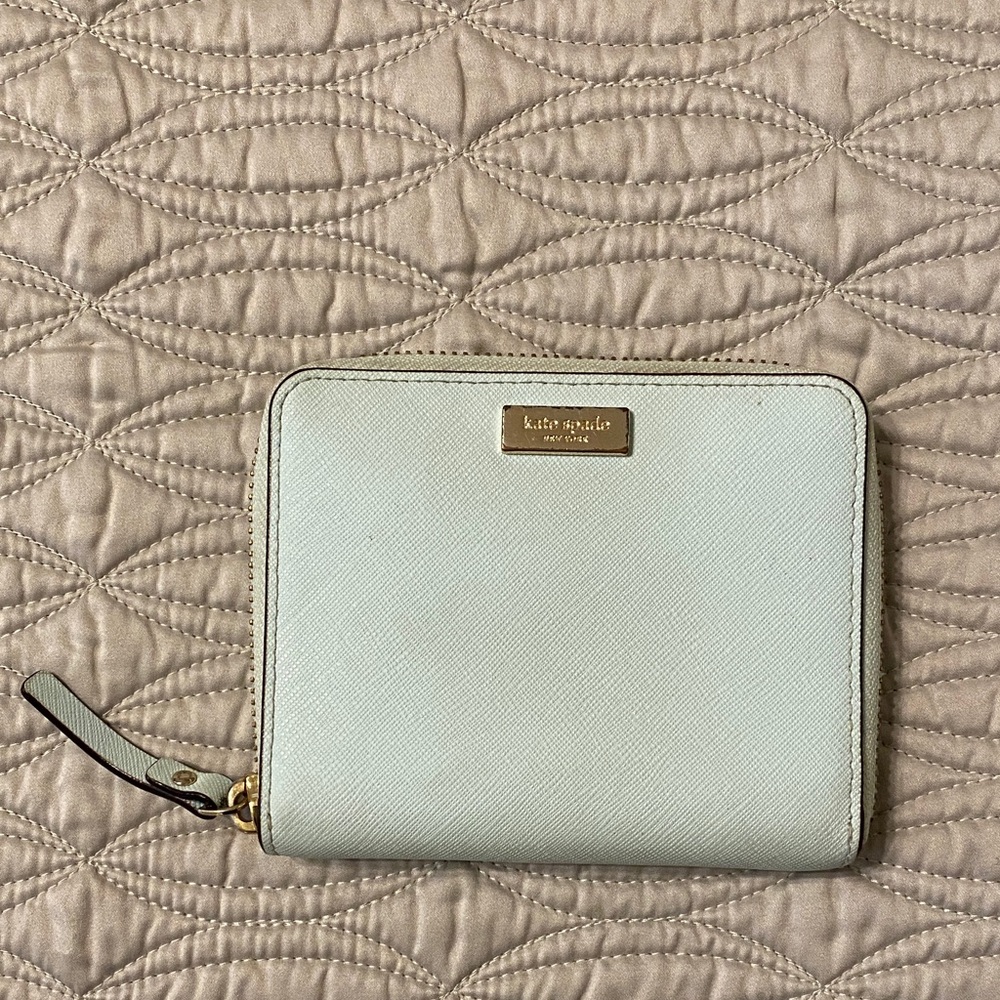 Kate Spade Laurel Way Darci Zip Around Leather Wallet MSRP$99